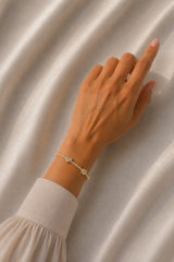 Pirinç Zirkon Taşlı Sıralı Kalp Model Gold Renk Kadın Bileklik