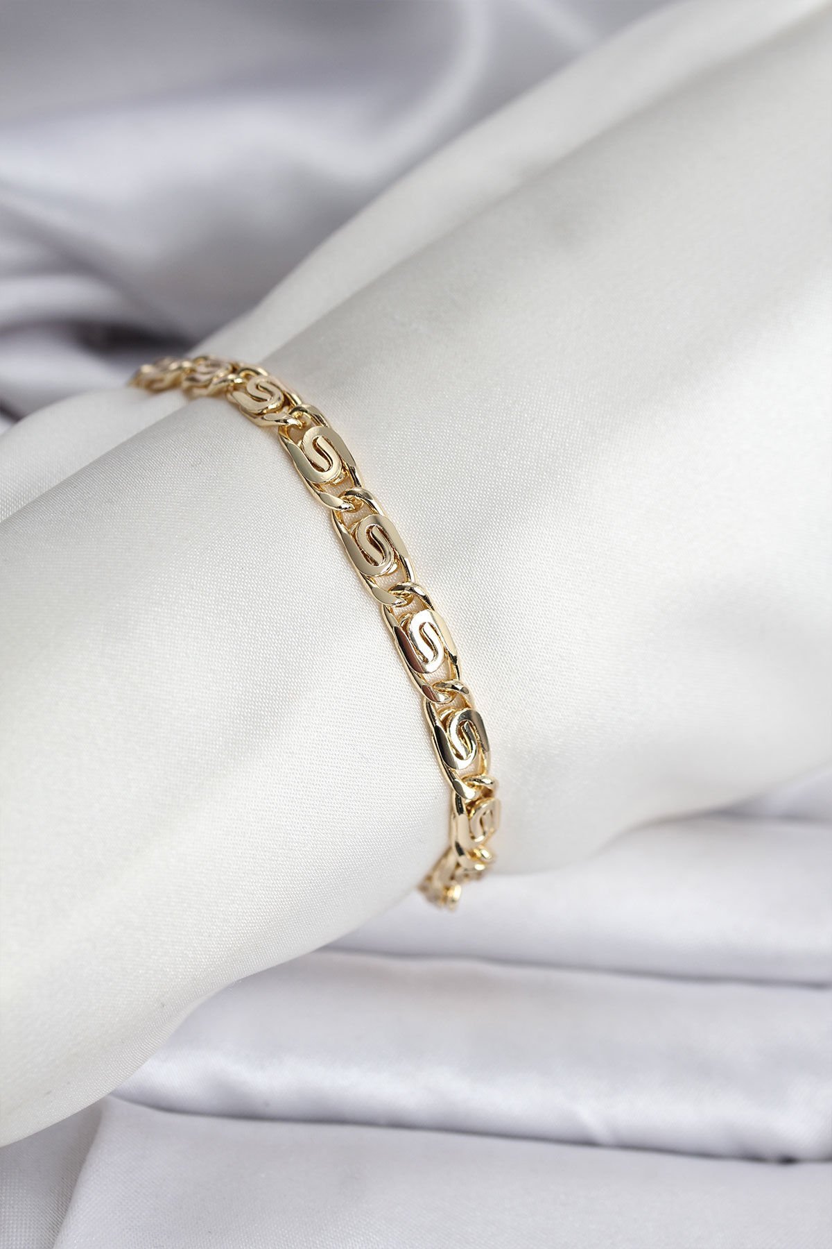 14K Gold Renk Kaplama Zincir Model CM Kadın Bileklik