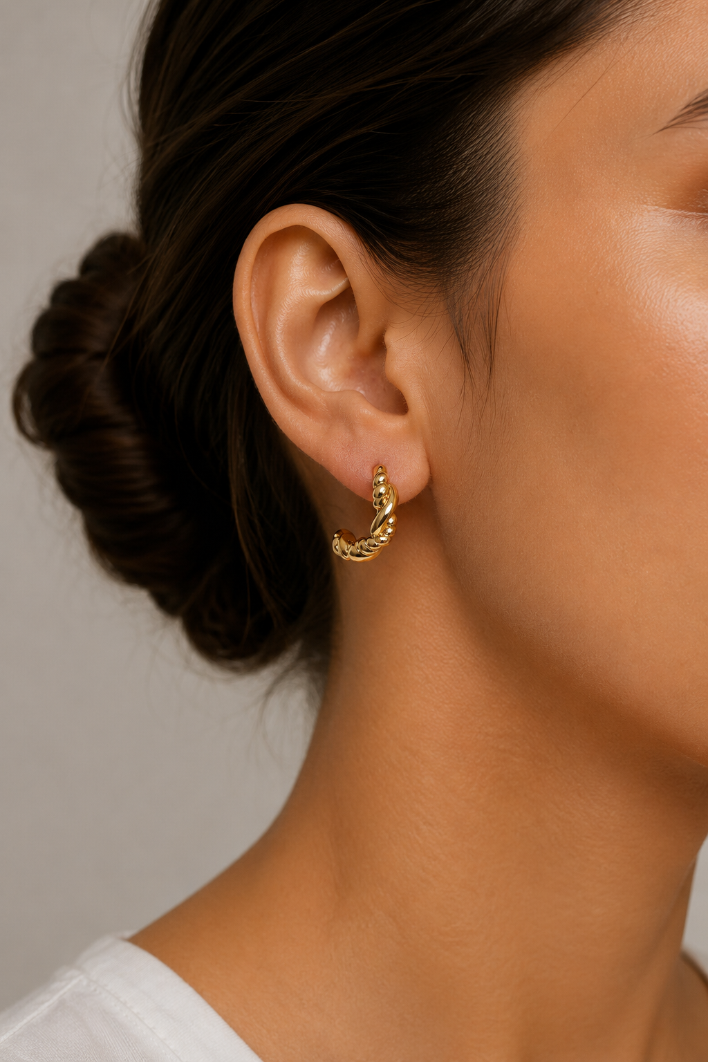 14K Gold Renk Kaplama Burgu Model CM Kadın Küpe