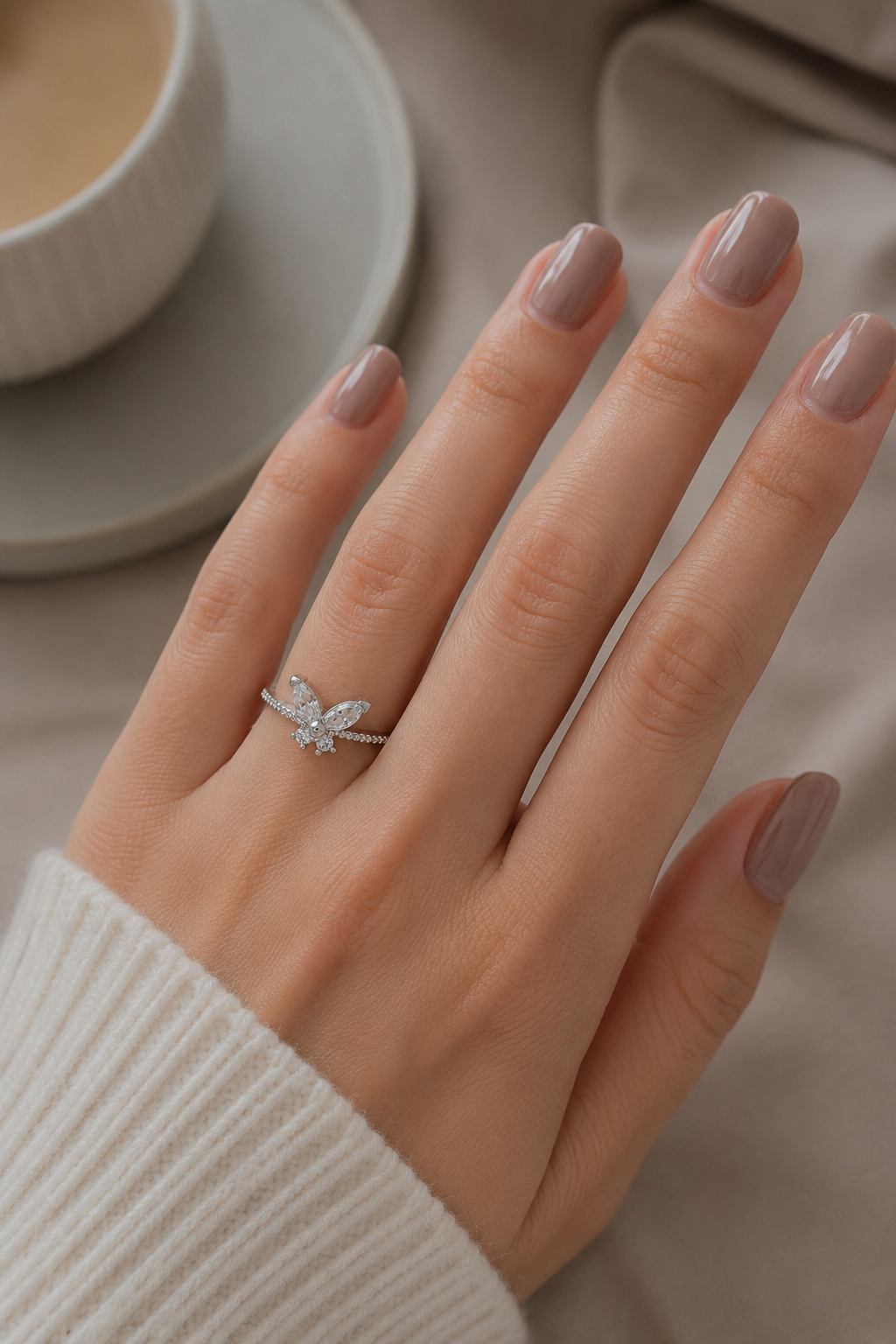 Ayarlamalı Gümüş Renk Metal Zirkon Taş ve Kristal Taşlı Kelebek Model Yüzük