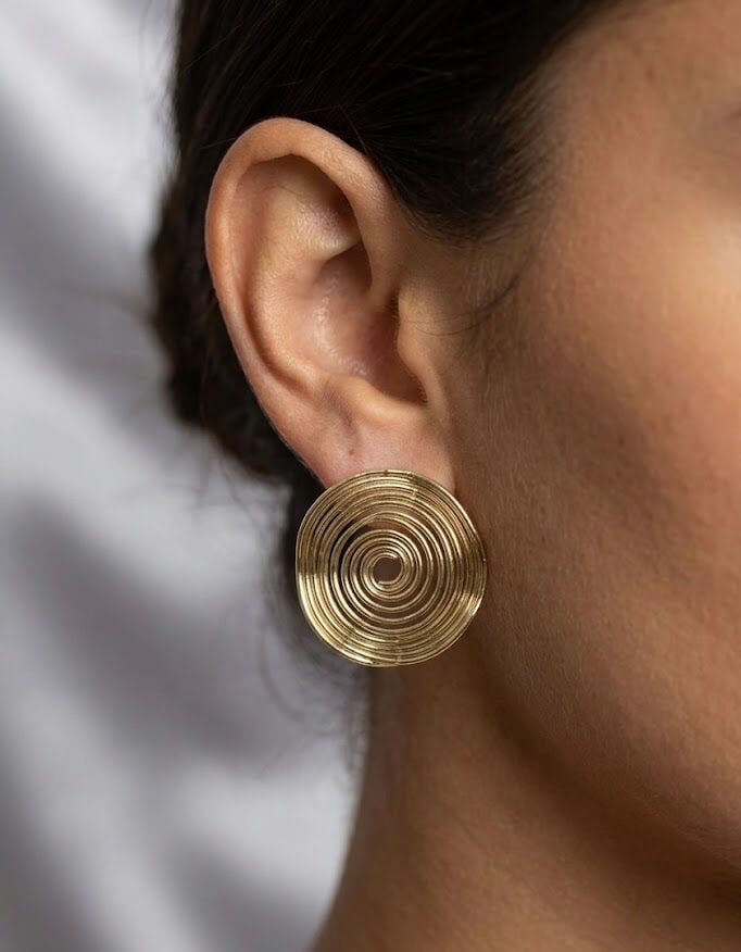 Pirinç Gold Renk Circle Model Kadın Küpe