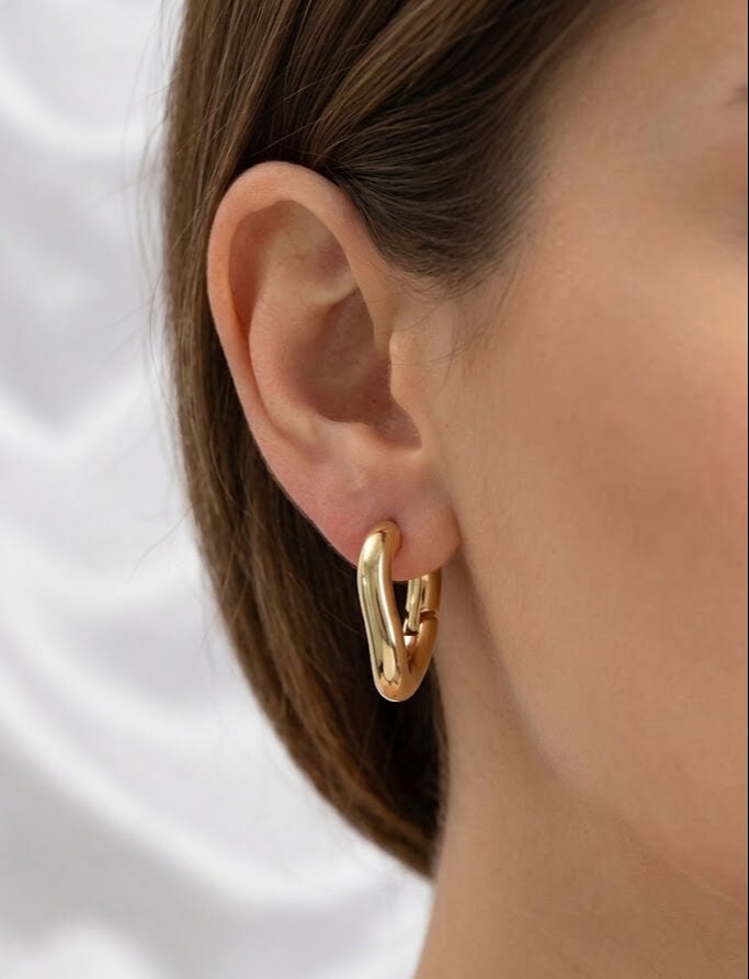 316L Çelik Gold Renk Asimetrik Halka Model Kadın Küpe
