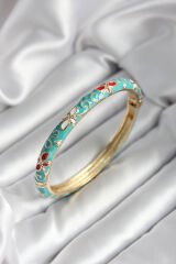 Mineli Pirinç Turkuaz Çiçek Desenli Gold Renk Kadın Kelepçe (çap 60 mm)
