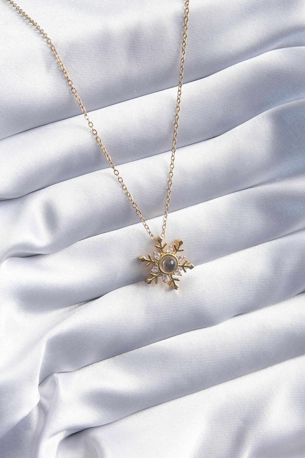 316L Çelik Gold Renk Zirkon Taşlı Kar Tanesi Projeksiyon Model Kadın Kolye