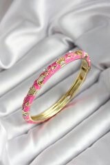 Mineli Pirinç Pembe Çiçek Desenli Gold Renk Kadın Kelepçe