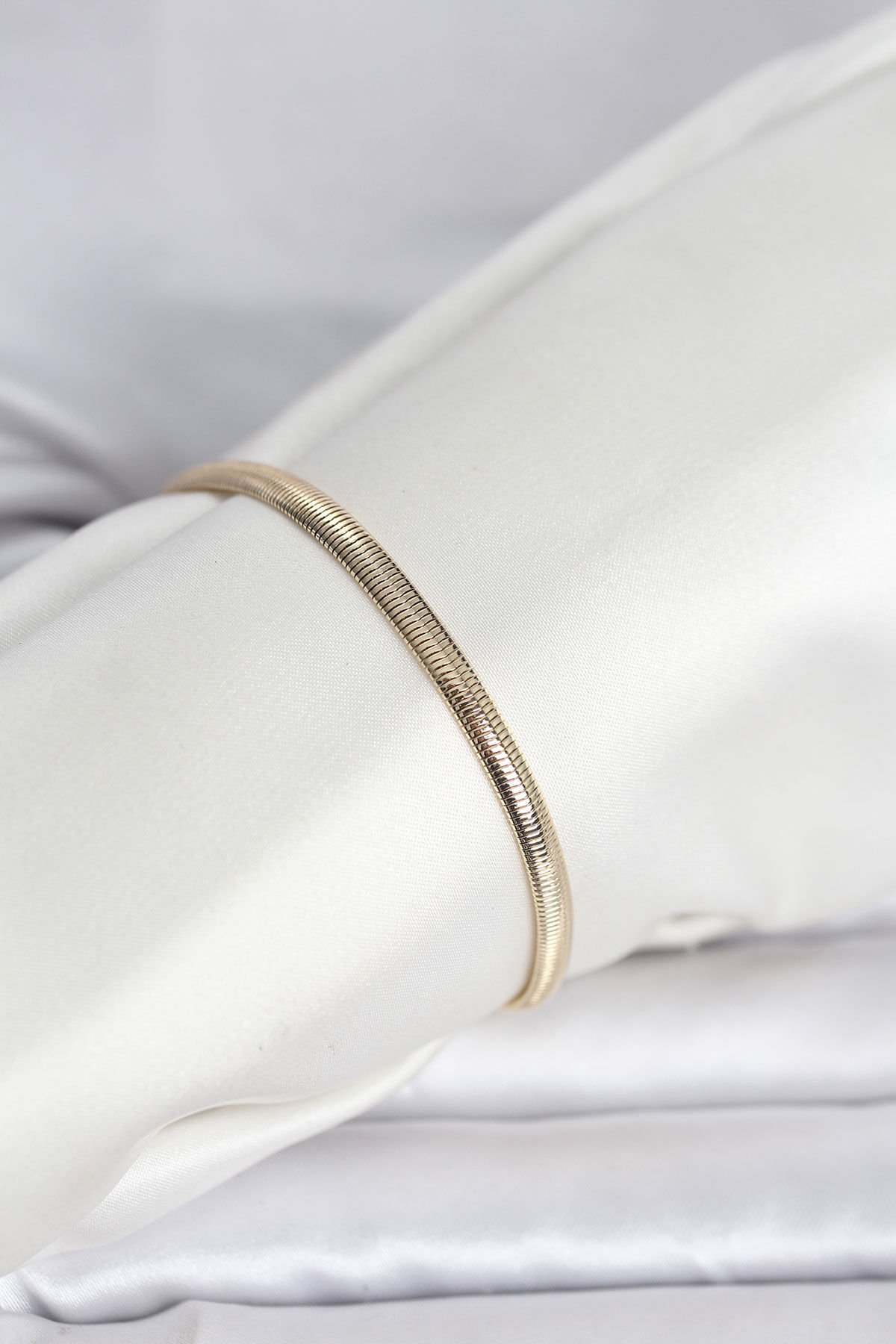 CM 14K Gold Renk Yassı Yılan Zincir Model Kadın Bileklik