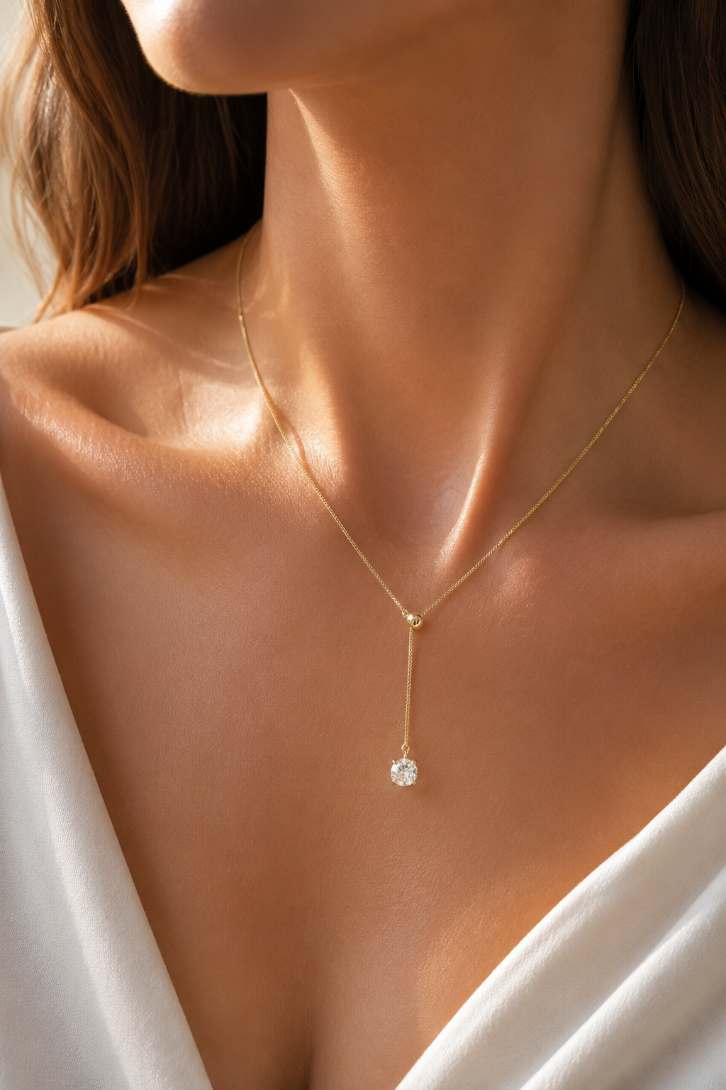 Pirinç Gold Renk Asansörlü Model Kadın Kolye