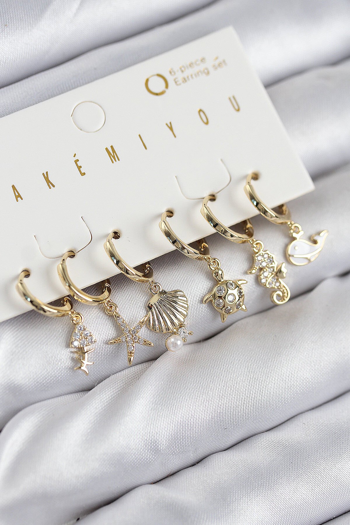 Pirinç Zirkon Taşlı İstiridye Balina Ve Yıldız Gold Renk 6'lı Küpe Set
