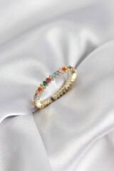 Sıralı Karışık Renkli Gold Renk Zirkon Taşlı Kadın Yüzük