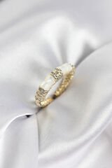 Zirkon Taşlı Kemik Model Gold Renk Kadın Yüzük