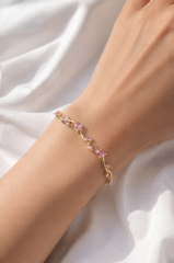 Pirinç Gold Renk Pembe Zirkon Taşlı Çiçek Model Kadın Bileklik