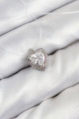 Misineli Kalp Model Gümüş Renk Hayalet Kolye