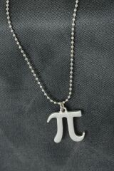 Pi Sayısı Tasarımlı Metal Erkek Kolye