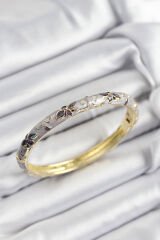 Mineli Pirinç Gri Çiçek Motifli Gold Renk Kadın Kelepçe