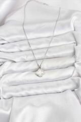 316L Çelik Zincir Gümüş Renk Sedefli Yonca Kadın Kolye