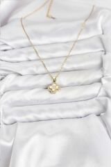 316L Çelik Zincir Gold Renk Zirkon Taşlı Yonca Model Kadın Kolye