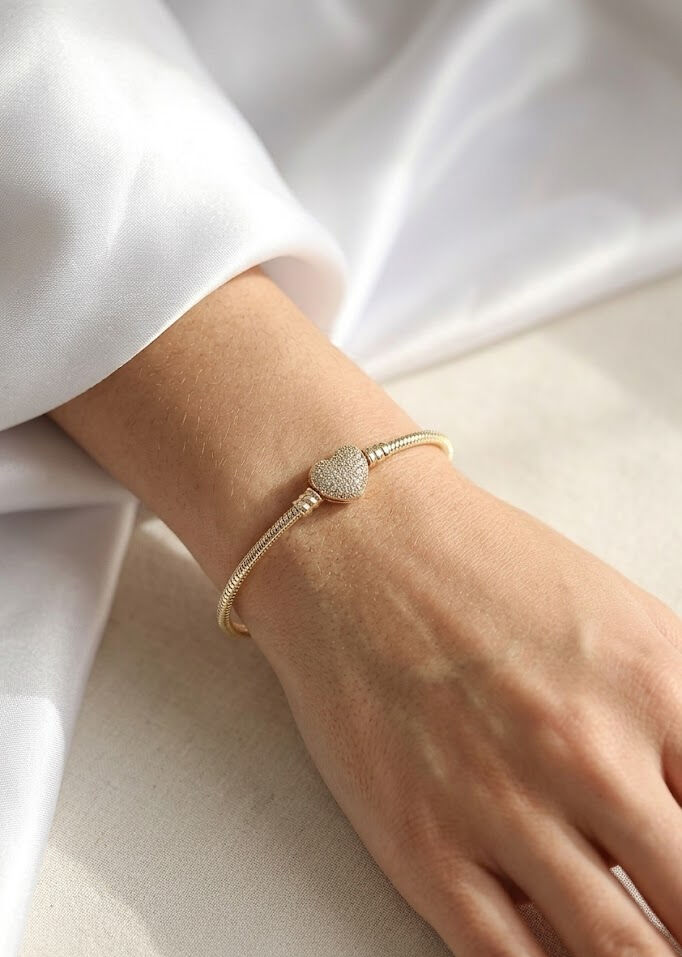 Pirinç Charm Zirkon Taşlı Kalp Model Gold Renk Kadın Bileklik