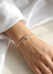 Pirinç Charm Zirkon Taşlı Kalp Model Gold Renk Kadın Bileklik