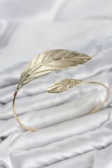 Pazu Bileklik Gold Renk Pirinç Yaprak Model