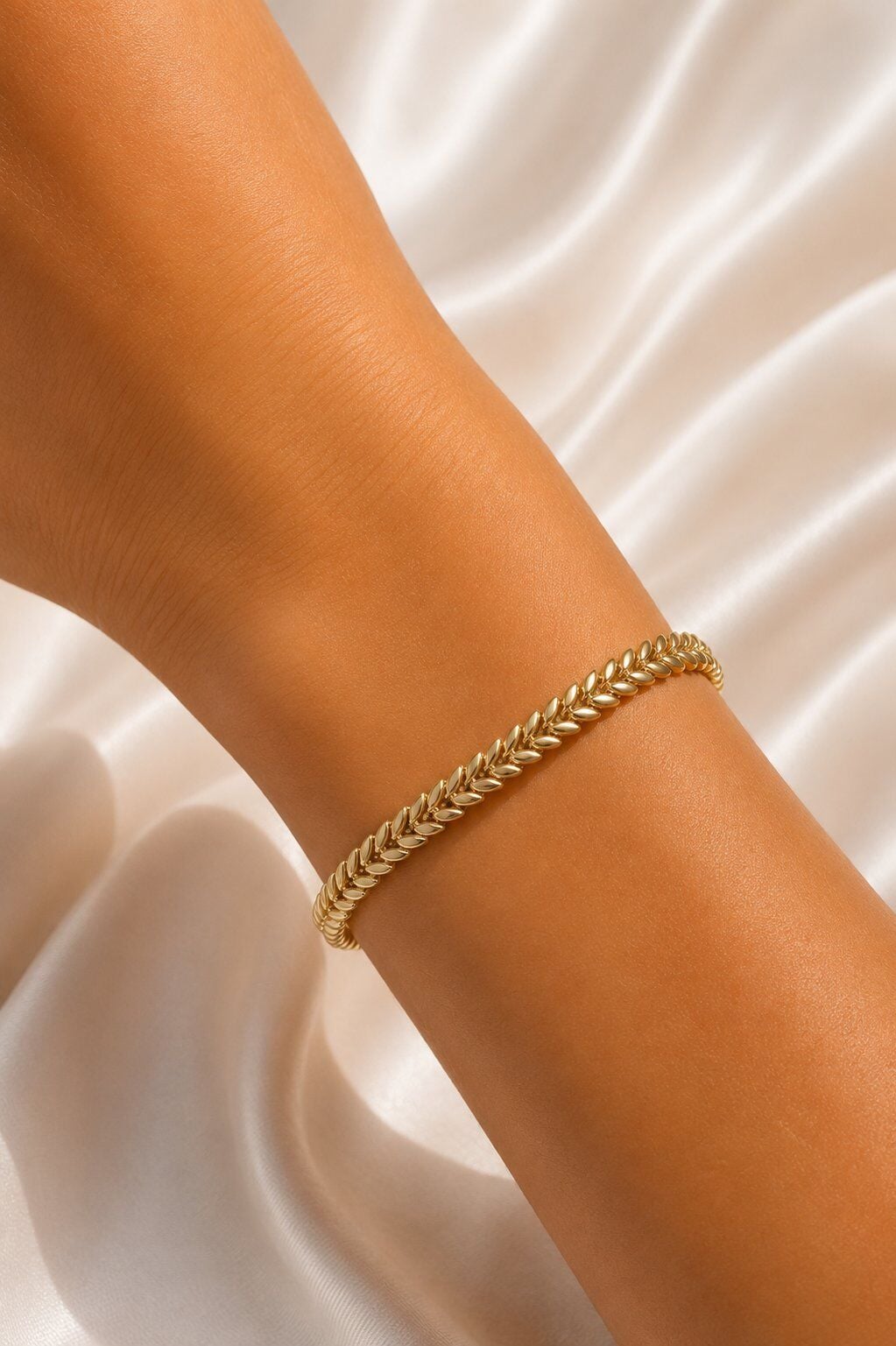 CM Başak Model Gold Renk Pirinç Kadın Bileklik