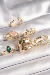 Pirinç Gold Renk Pembe Mineli Kalp Figür Yeşil Zirkon Taşlı 6'Lı Kadın Küpe Seti