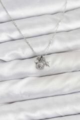 Pirinç Gümüş Renk Minimal Charmlı Kadın Kolye