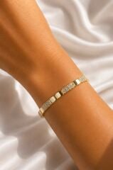 CM Kare Model Zirkon Taşlı VIP Seri Gold Renk Pirinç Kadın Bileklik