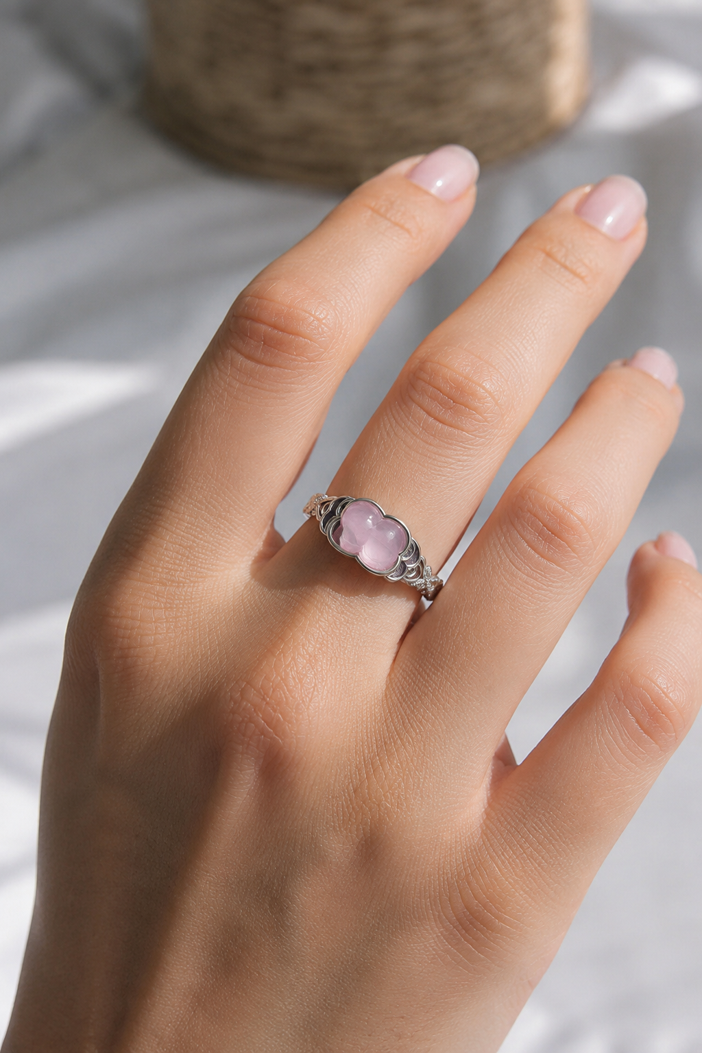 Gümüş Renk Pembe Damla Model Kadın Yüzük