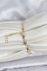 Pirinç Gold Renk Zirkon Taşlı Kadın Bileklik