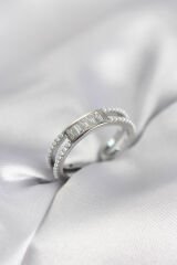 Baget Zirkon Taşlı Gümüş Renk İncili Kadın Yüzük