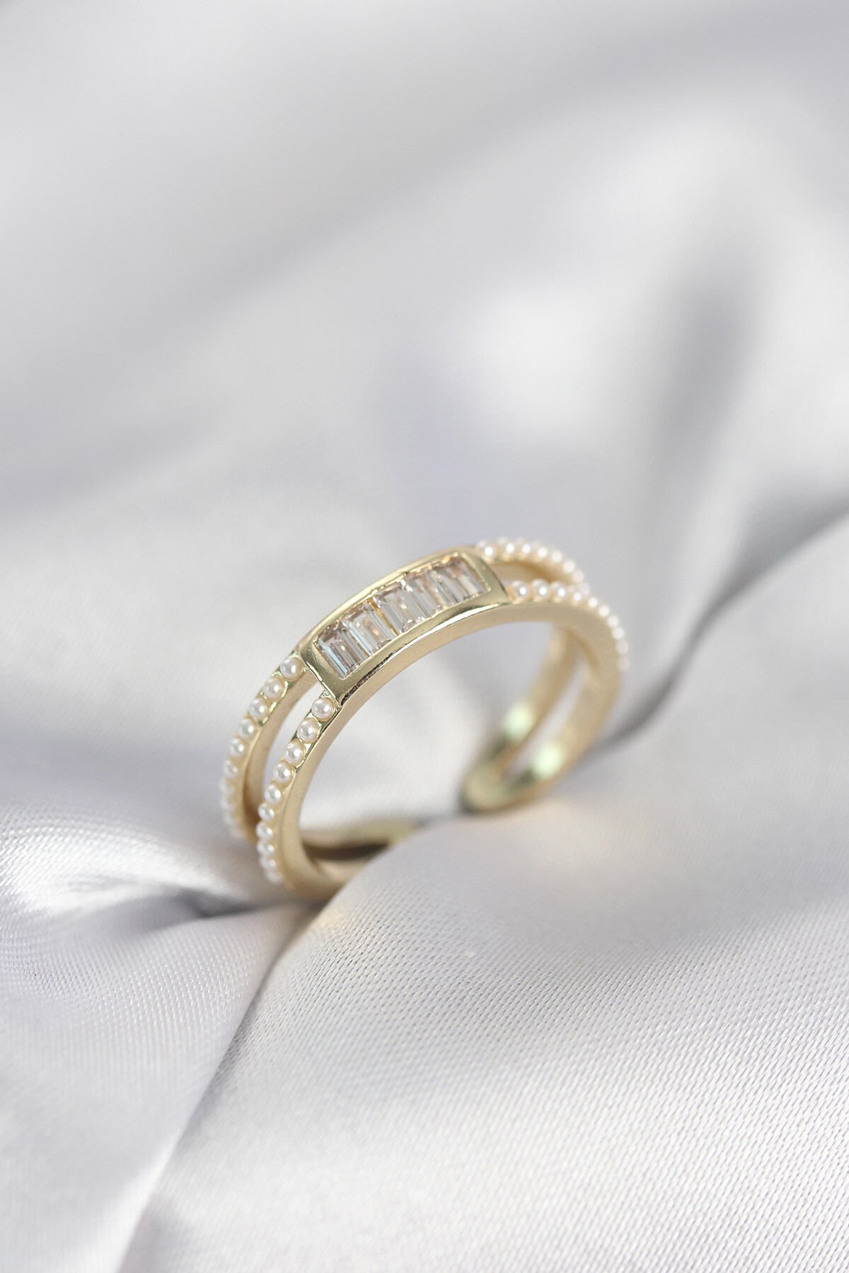 Baget Zirkon Taşlı Gold Renk İncili Kadın Yüzük