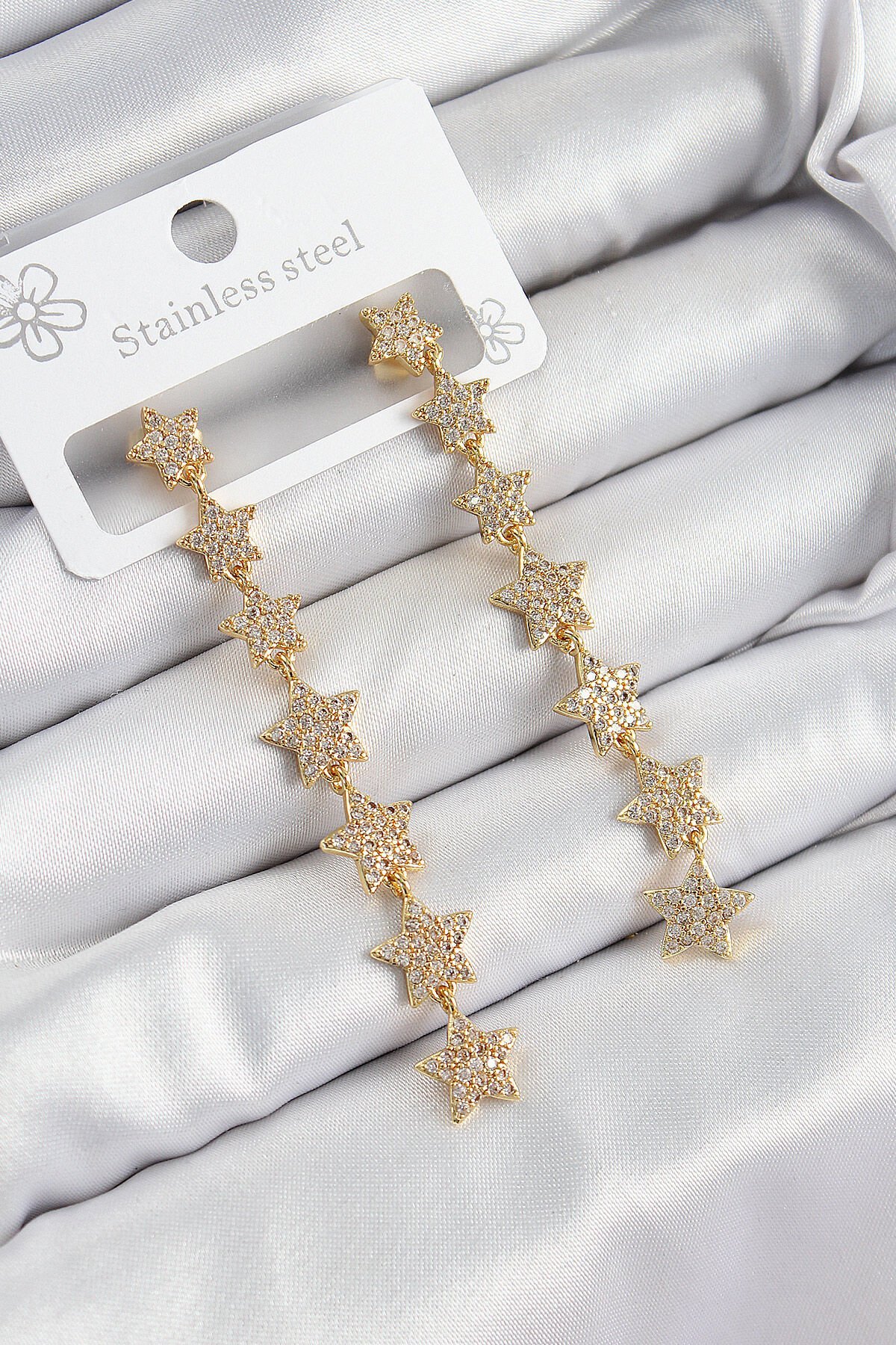 Pirinç Zirkon Taşlı Sallantılı Yıldız Model Gold Renk Kadın Küpe
