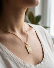 316L Çelik Gold Renk Karışık Mineli Ay Figür Tarot Kolye