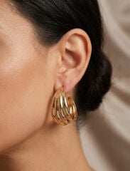 316L Çelik Gold Renk Yarım Halka Model Kadın Küpe