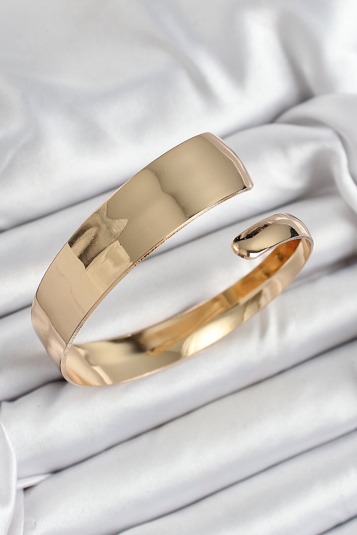 Pirinç Manşet Model Gold Renk Kadın Pazu Bileklik
