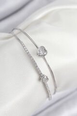 Pirinç Zirkon Taşlı Kalp Model Gümüş Renk Kadın Bileklik