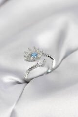 Gümüş Renk Göz Model Zirkon Taşlı Kadın Yüzük