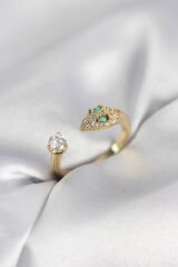 Yılan Model Zirkon Taşlı Gold Renk Kadın Yüzük