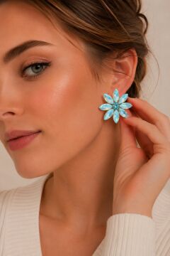 Buz Mavisi Renk Kristal Taşlı Lotus Çiçek Model Kadın Küpe