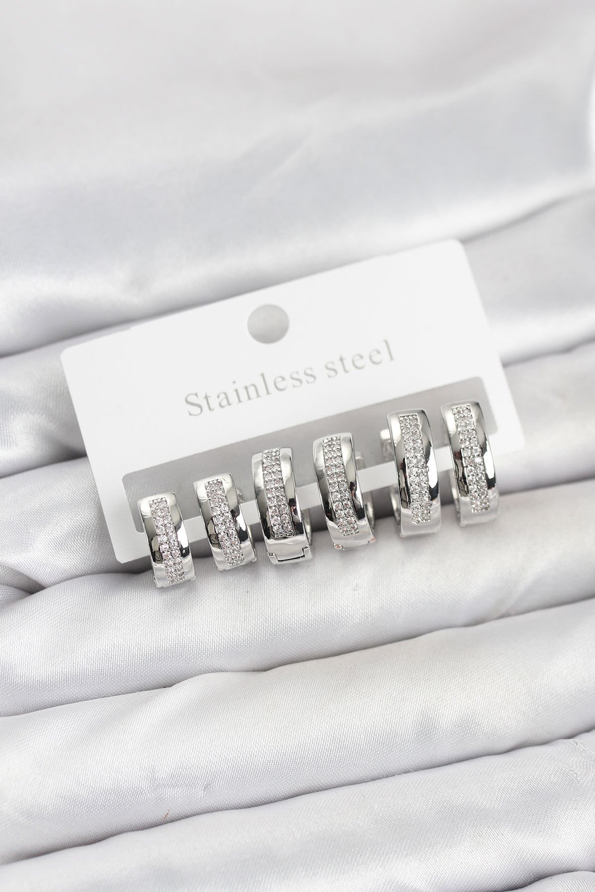 316L Çelik Gümüş Renk Zirkon Taşlı Halka Küpe Seti