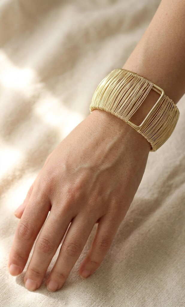 Pirinç Tel Sarma Model Gold Renk Kadın Bileklilk