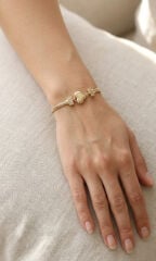 Pirinç Zirkon Taşlı Kalp Model Gold Renk Kadın Bileklik