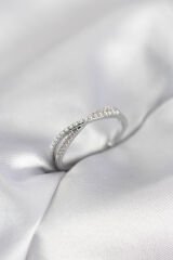 İncili ve Zirkon Taşlı Gümüş Renk Kadın Yüzük