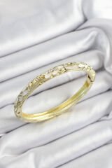 Mineli Pirinç Zirkon Taşlı Gri Beyaz Çiçek Motifli Gold Renk Kadın Kelepçe