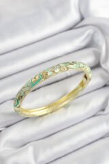 Mineli Pirinç Zirkon Taşlı Yeşil Çiçek Motifli Gold Renk Kadın Kelepçe