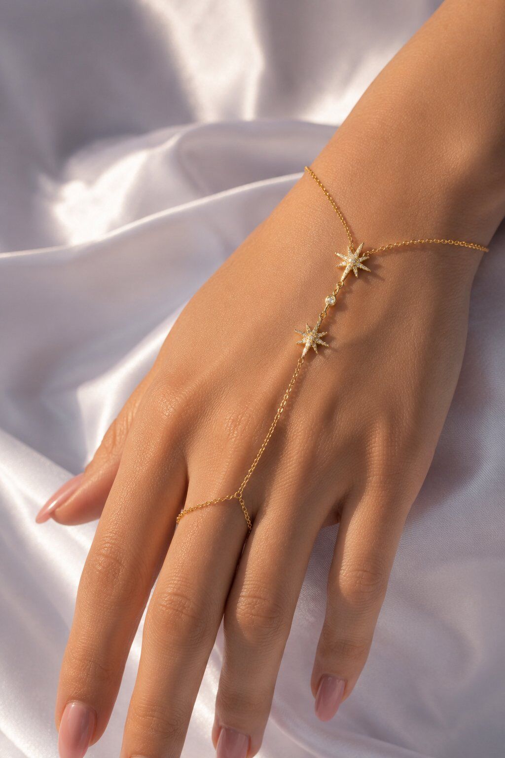 Pirinç Gold Renk Kutup Yıldızı Model Zirkon Taşlı Şahmeran