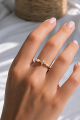 Minimal Kutup Yıldızı Model Zirkon Taşlı Gold Renk Kadın Yüzük