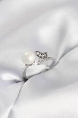 Kelebek İncili Model Gümüş Renk Zirkon Taşlı Kadın Yüzük