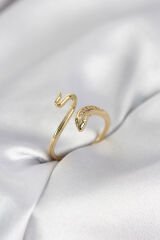 Gold Renk Yılan Model Zirkon Taşlı Kadın Yüzük