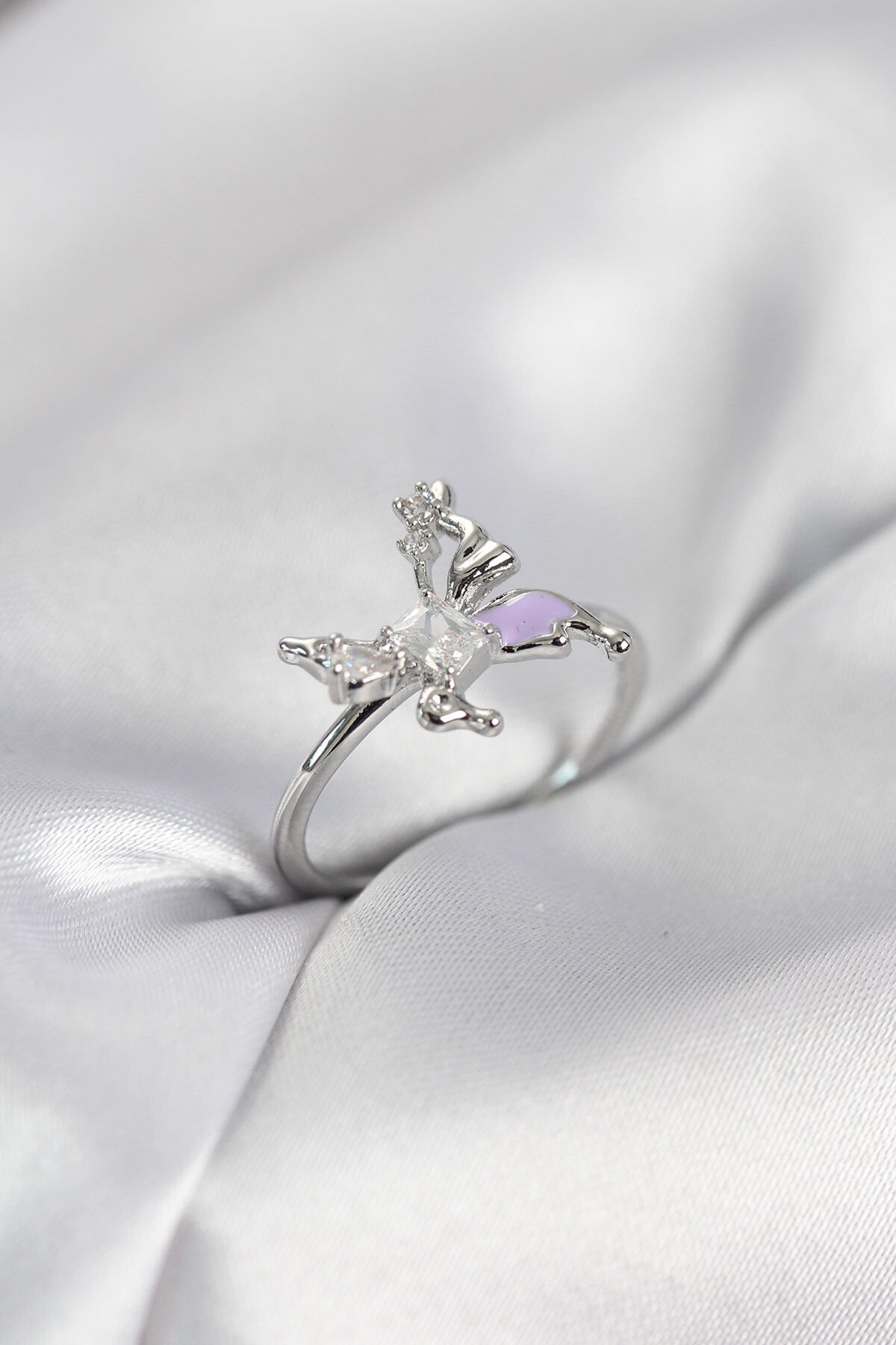 Gümüş Renk Kelebek Model Zirkon Taşlı Kadın Yüzük